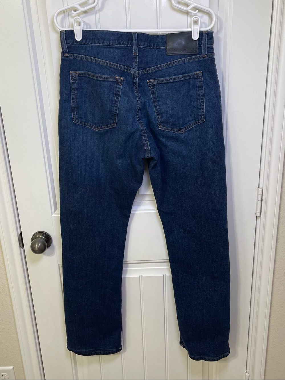 Eddie Bauer Men's 33x32 Straight Leg Flannel Lined Jeans Dark Wash Hunting - Picture 2 of 7